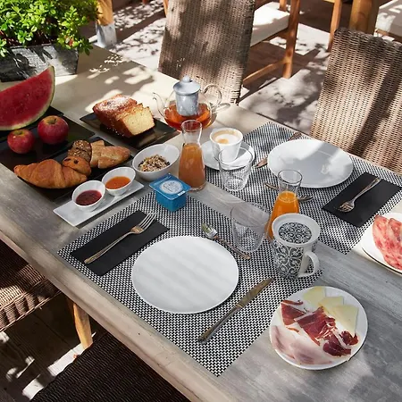 Heredad De Unanue Szálloda 2*